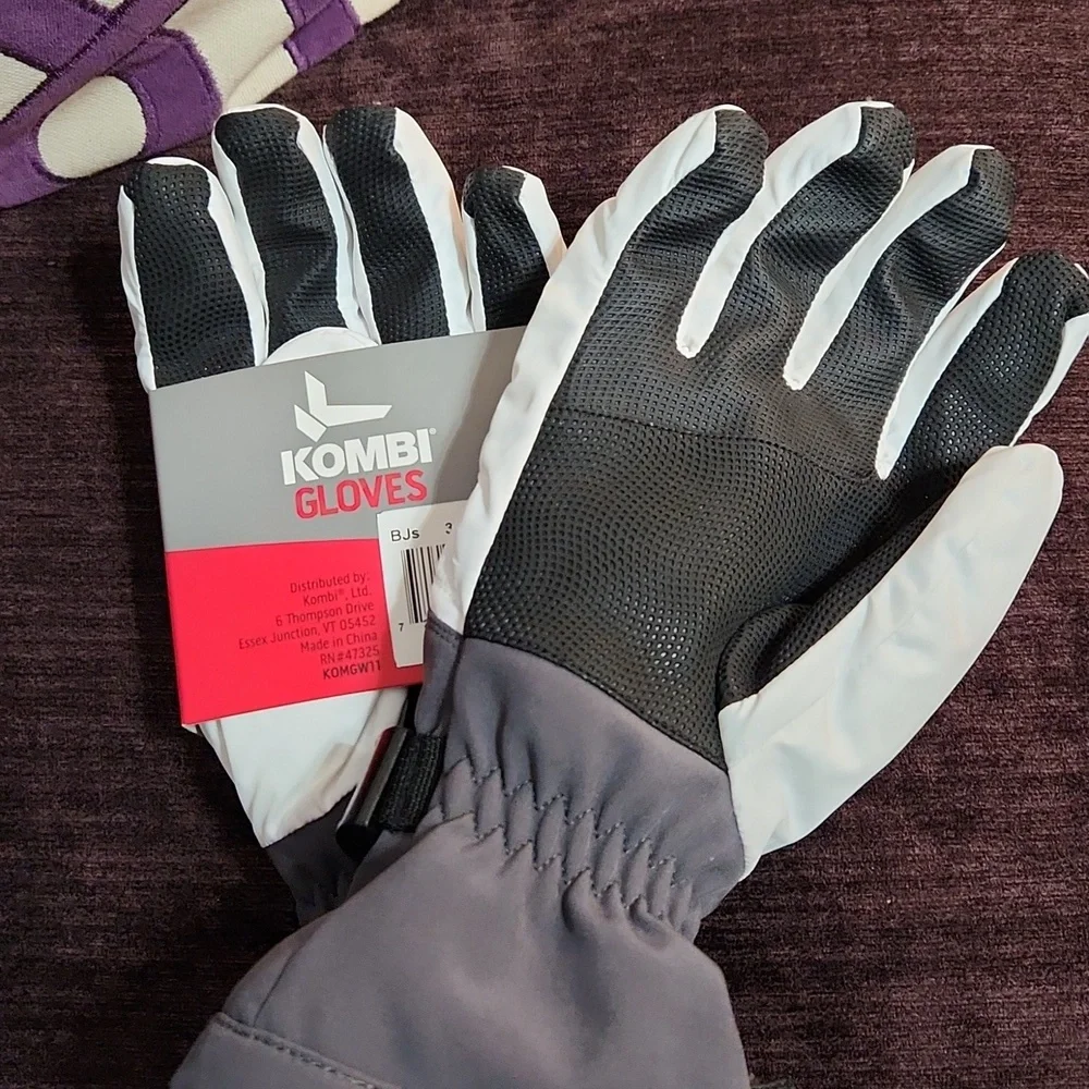 Kombi Women's White and Gray Ski Gloves - Picture 3 of 3